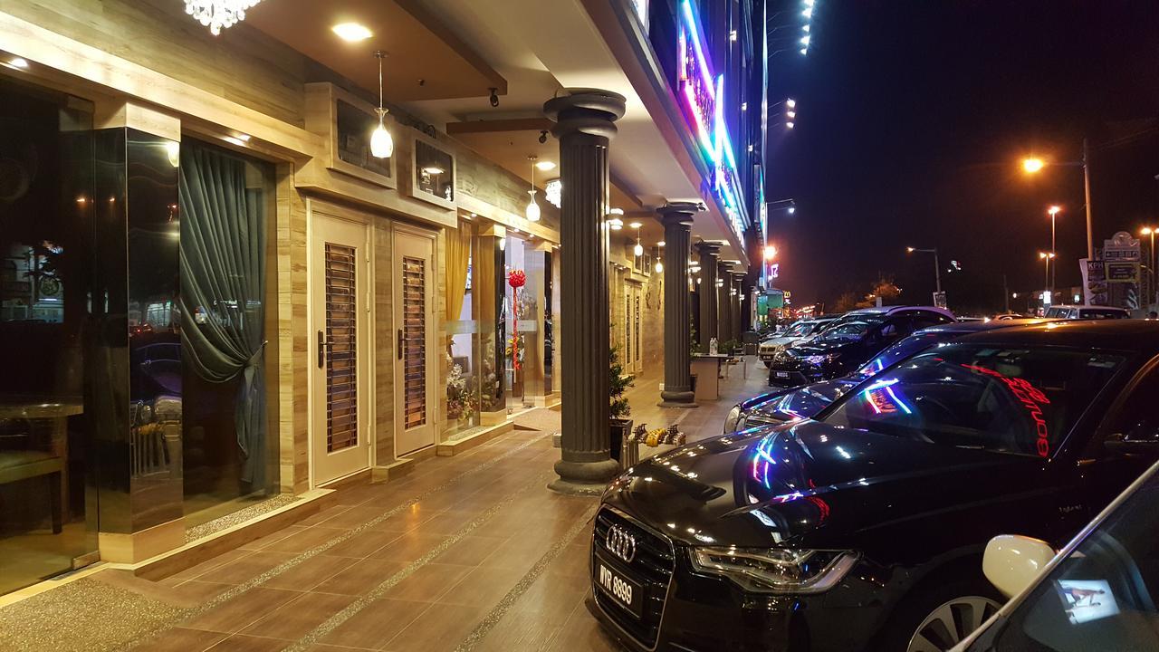 888 Boutique Hotel Batu Pahat Exterior foto