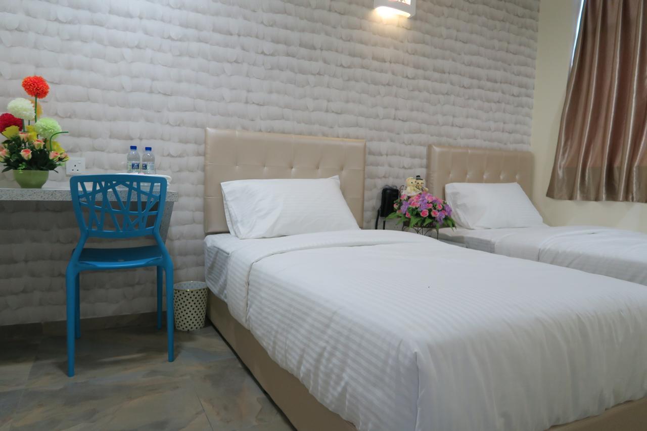 888 Boutique Hotel Batu Pahat Exterior foto